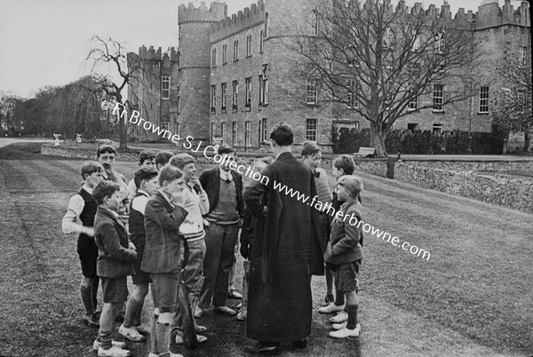 RATHFARNHAM CASTLE S.J. HAY MAKING